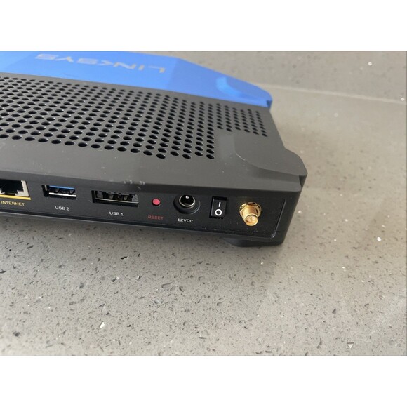 *READ* Linksys WRT1900AC V2 1300 Mbps 4 Port Dual-Band Wi-Fi Router PARTS ONLY - Picture 7 of 12